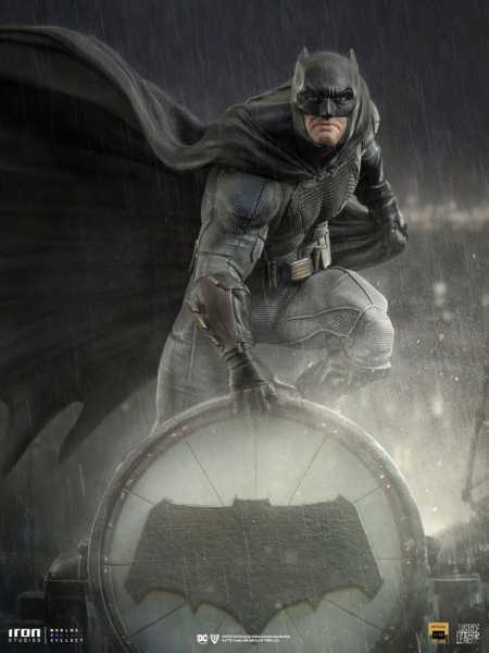 Zack Snyder's Justice League 1/10 Batman on Batsignal 28 cm Deluxe Art Scale Statue
