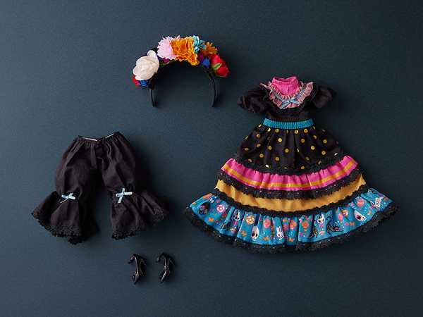 Harmonia Bloom Outfit Set: Gabriela (Black) Seasonal Doll Puppen Zubehör-Set