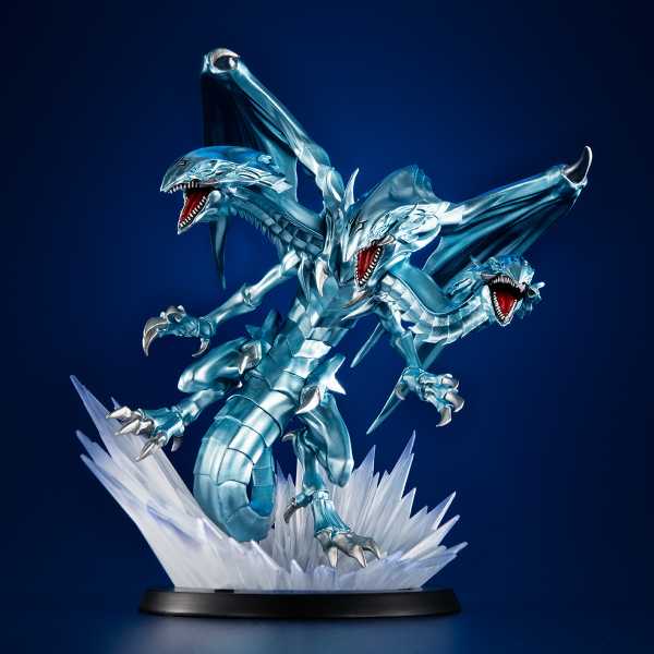 Yu-Gi-Oh! Duel Monsters Monsters Chronicle Blue Eyes Ultimate Dragon 14 cm Statue