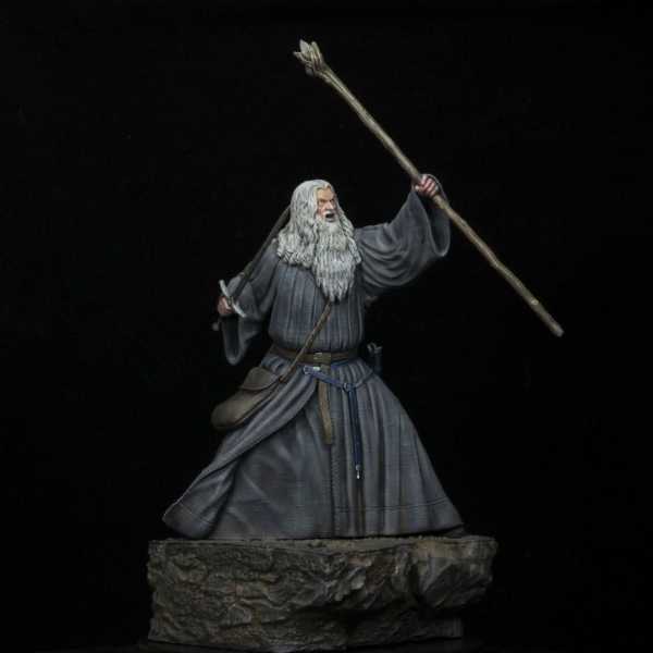 VORBESTELLUNG ! The Lord of the Rings (Der Herr der Ringe) Gandalf in Moria 18 cm PVC Figur
