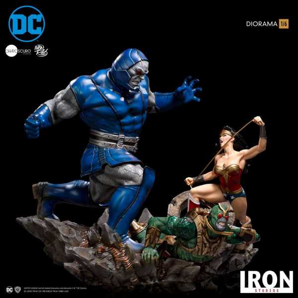 AUF ANFRAGE ! DC Comics 1/6 Wonder Woman Vs Darkseid by Ivan Reis 54 cm Diorama