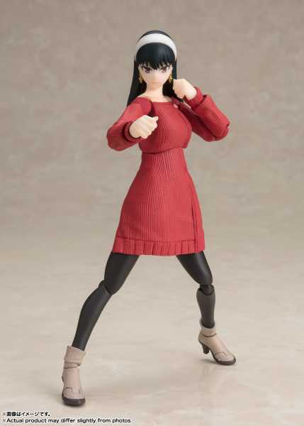 S.H.Figuarts Spy x Family Yor Forger Mother of the Forger Family 15 cm Actionfigur