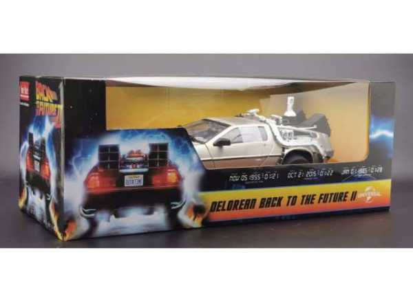 VORBESTELLUNG ! Zurück in die Zukunft II 1/18 1983 DeLorean Diecast Modell